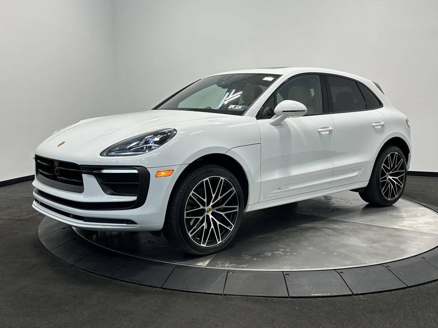 2025 Porsche Macan Macan — SUV — 4,357 mi — Allentown, PA