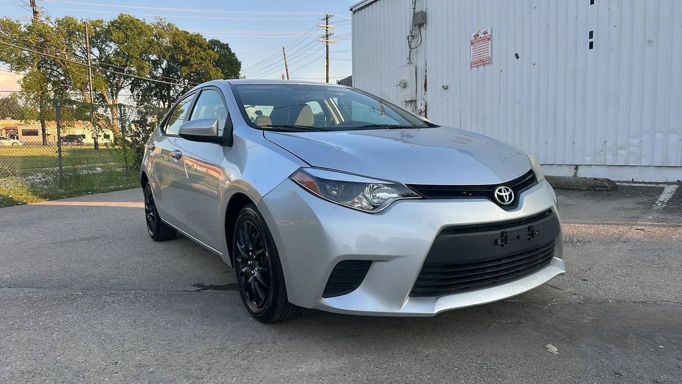 2014 Toyota Corolla LE — Sedan — 83,130 mi — Denton, TX