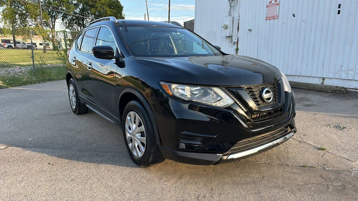 2017 Nissan Rogue S — SUV — 67,399 mi — Denton, TX