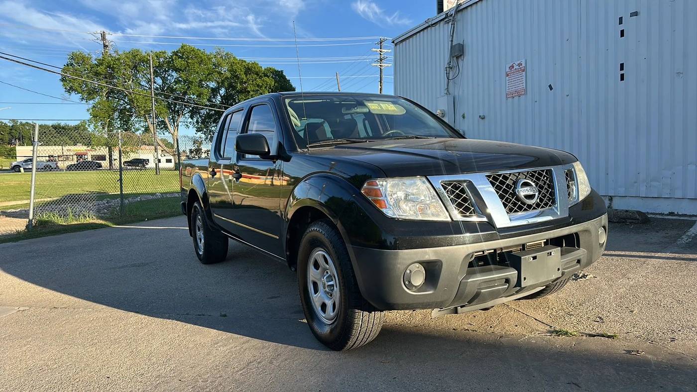 2019 Nissan Frontier S — Pickup Truck — 93,815 mi — Denton, TX