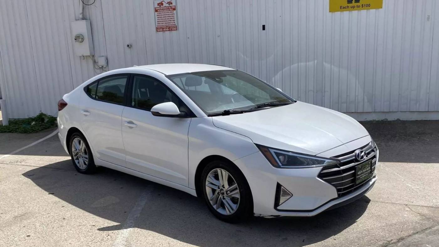 2020 Hyundai Elantra SEL — Sedan — 85,100 mi — Denton, TX