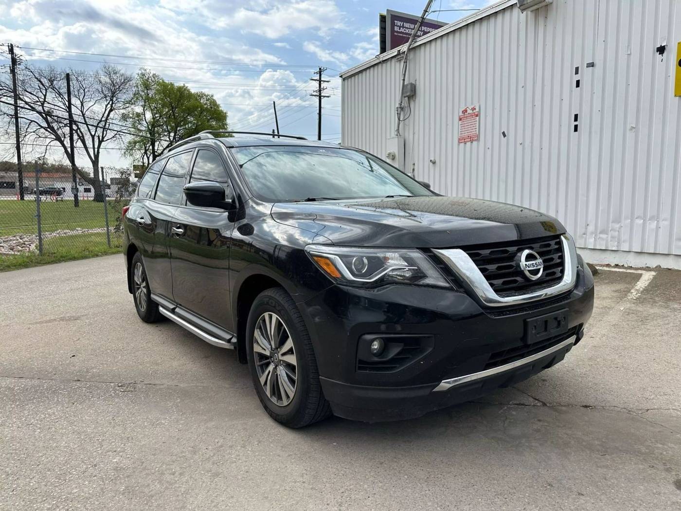 2020 Nissan Pathfinder SV — SUV — 101,835 mi — Denton, TX