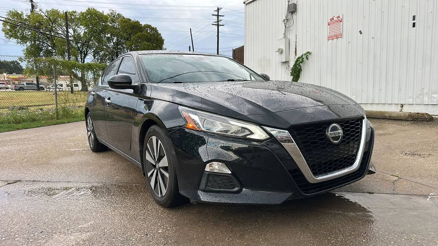 2021 Nissan Altima SV — Sedan — 106,107 mi — Denton, TX