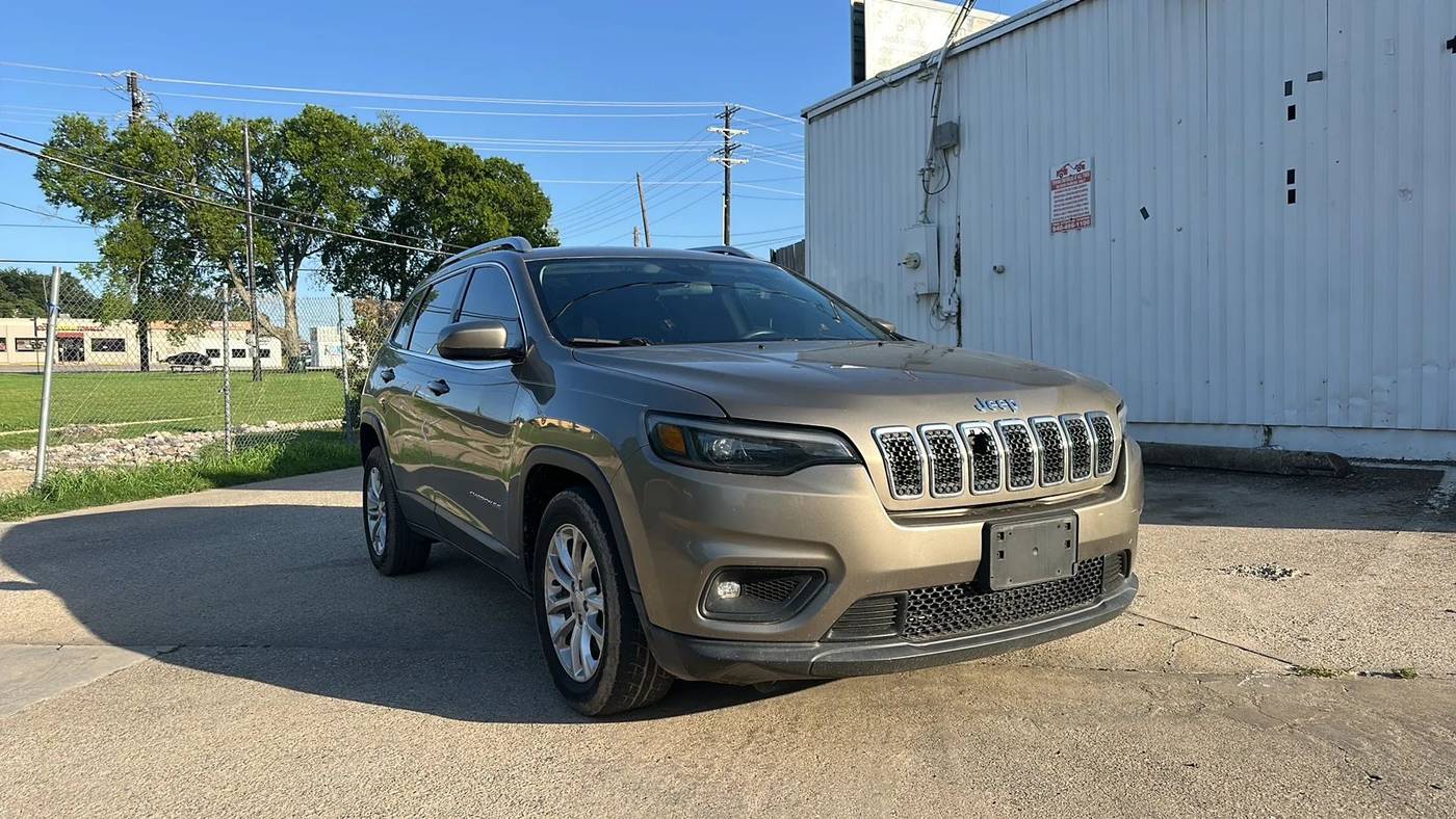 2019 Jeep Cherokee Latitude — SUV — 112,686 mi — Denton, TX