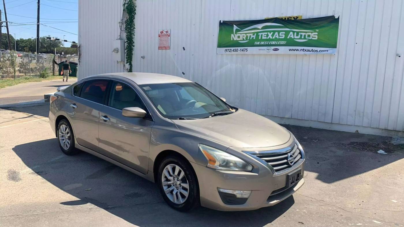2015 Nissan Altima 2.5 S — Sedan — 135,000 mi — Denton, TX