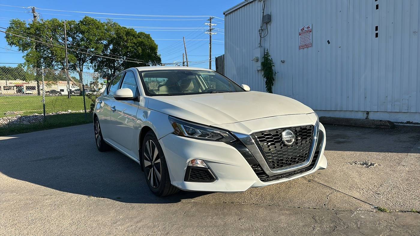 2021 Nissan Altima SV — Sedan — 102,646 mi — Denton, TX