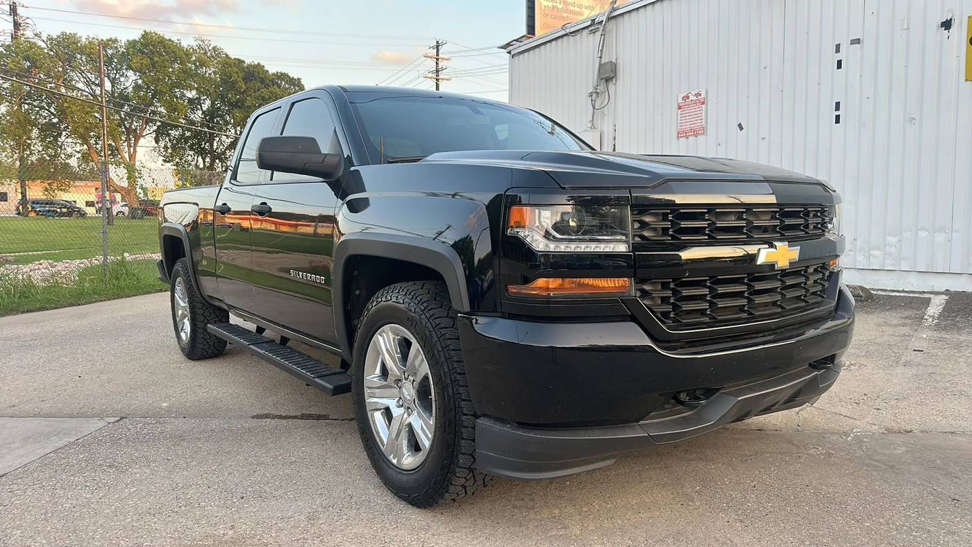 2016 Chevrolet Silverado 1500 Custom — Pickup Truck — 84,807 mi — Denton, TX