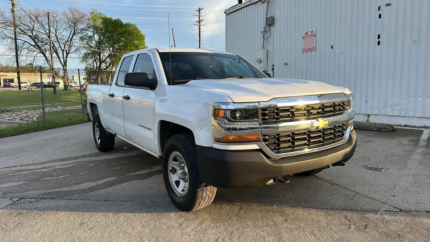 2018 Chevrolet Silverado 1500 WT — Pickup Truck — 139,654 mi — Denton, TX