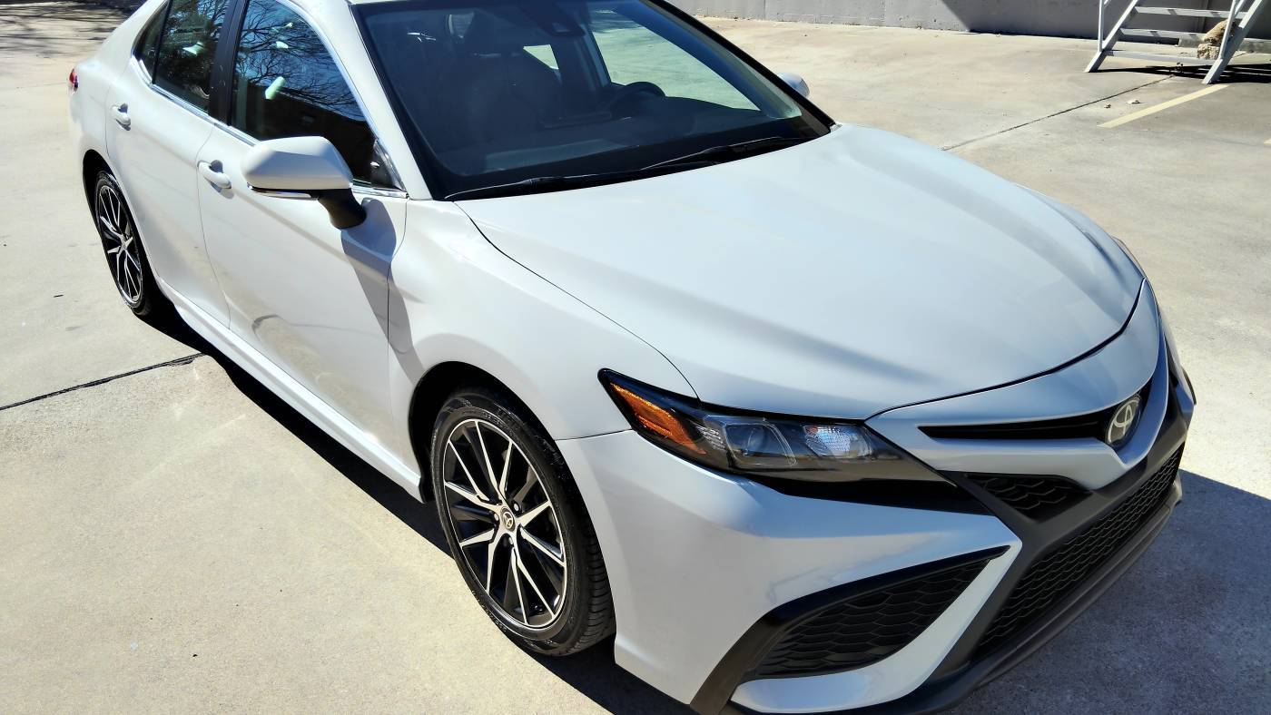 2022 Toyota Camry SE — Sedan — 59,260 mi — Dallas, TX