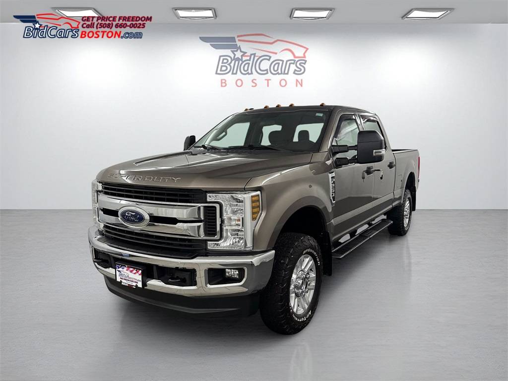 2018 Ford Super Duty F-250 XLT — Pickup Truck — 105,960 mi — Walpole, MA