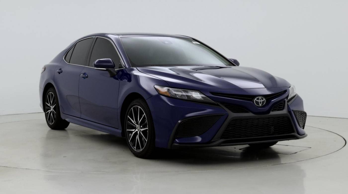 2024 Toyota Camry SE — Sedan — 7,947 mi — Jensen Beach, FL