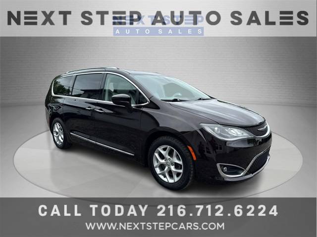 2018 Chrysler Pacifica Touring L Plus — Minivan — 70,735 mi — Kirtland, OH