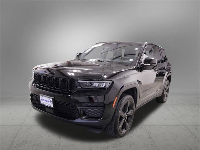 2024 Jeep Grand Cherokee Altitude — SUV — 2,333 mi — Scotia, NY