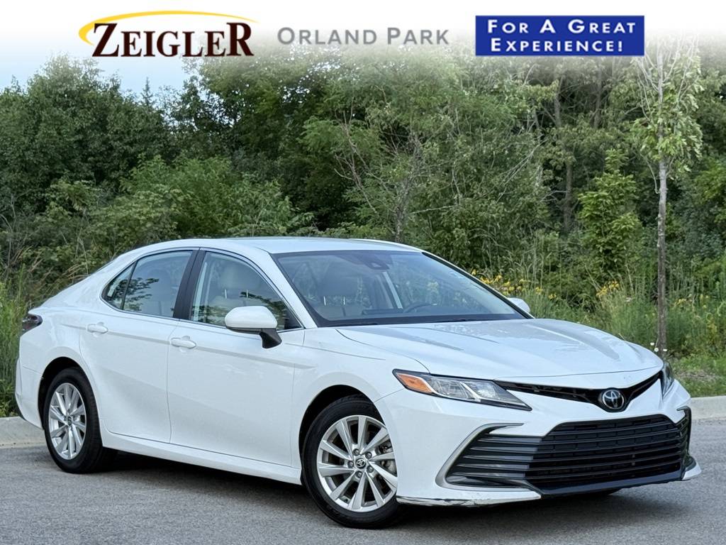 2023 Toyota Camry LE — Sedan — 55,282 mi — Orland Park, IL