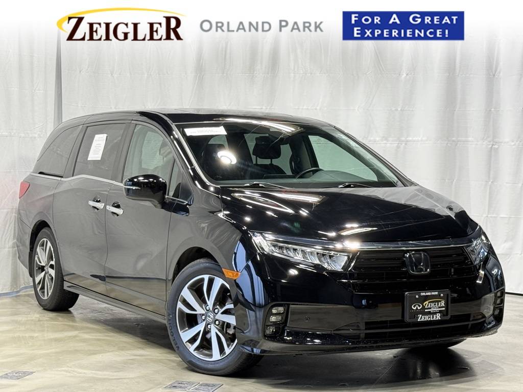 2023 Honda Odyssey Touring — Minivan — 15,355 mi — Orland Park, IL