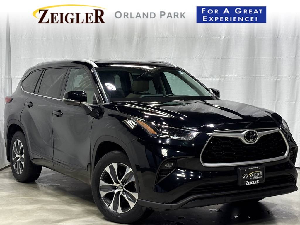 2022 Toyota Highlander XLE — SUV — 22,381 mi — Orland Park, IL