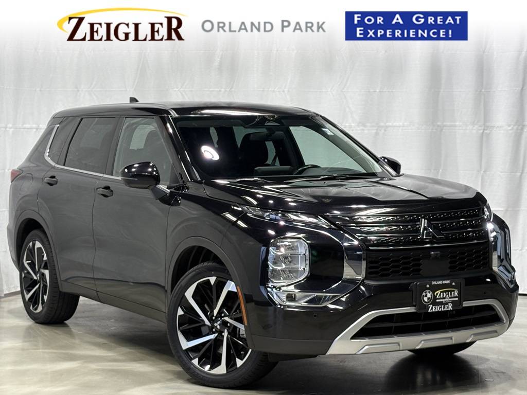 2023 Mitsubishi Outlander SE — SUV — 55,722 mi — Orland Park, IL