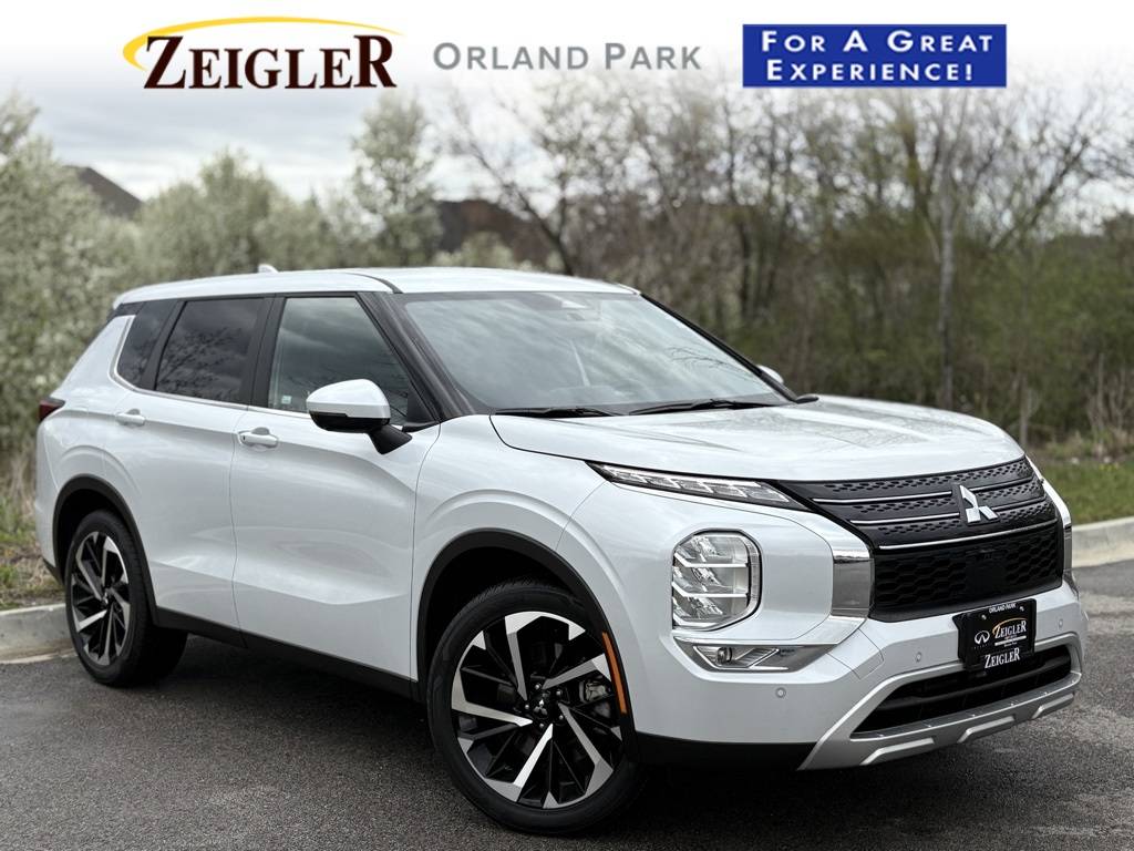 2024 Mitsubishi Outlander SE — SUV — 21,204 mi — Orland Park, IL