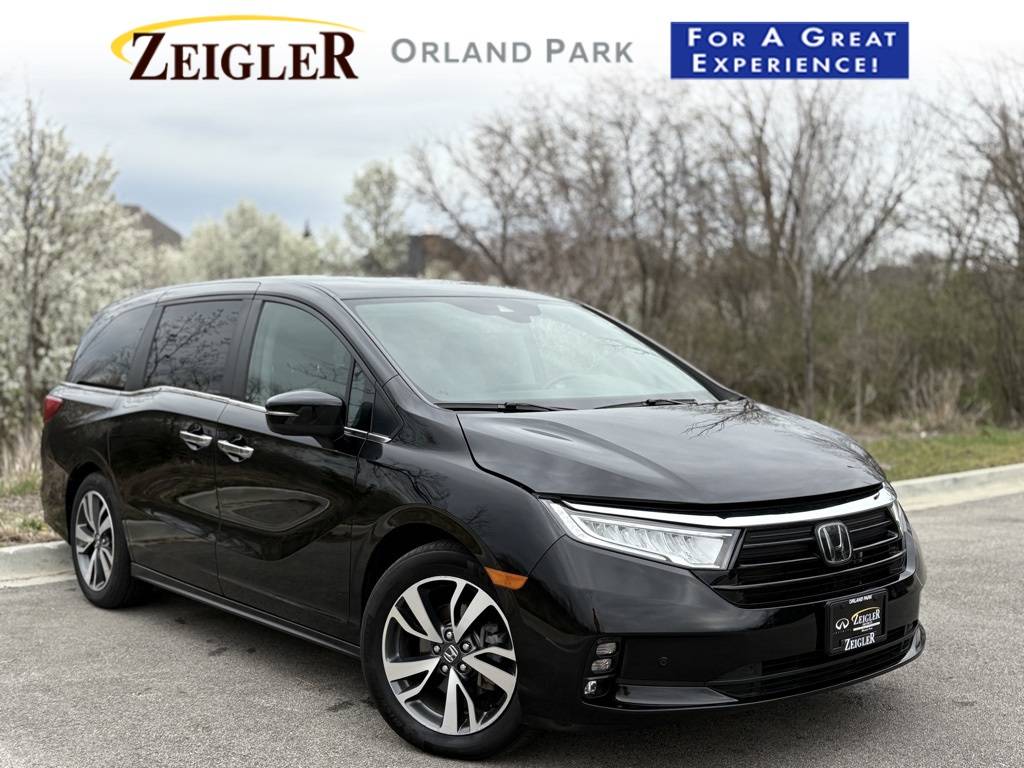 2022 Honda Odyssey Touring — Minivan — 15,706 mi — Orland Park, IL