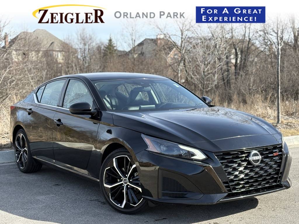 2023 Nissan Altima SR — Sedan — 50,312 mi — Orland Park, IL