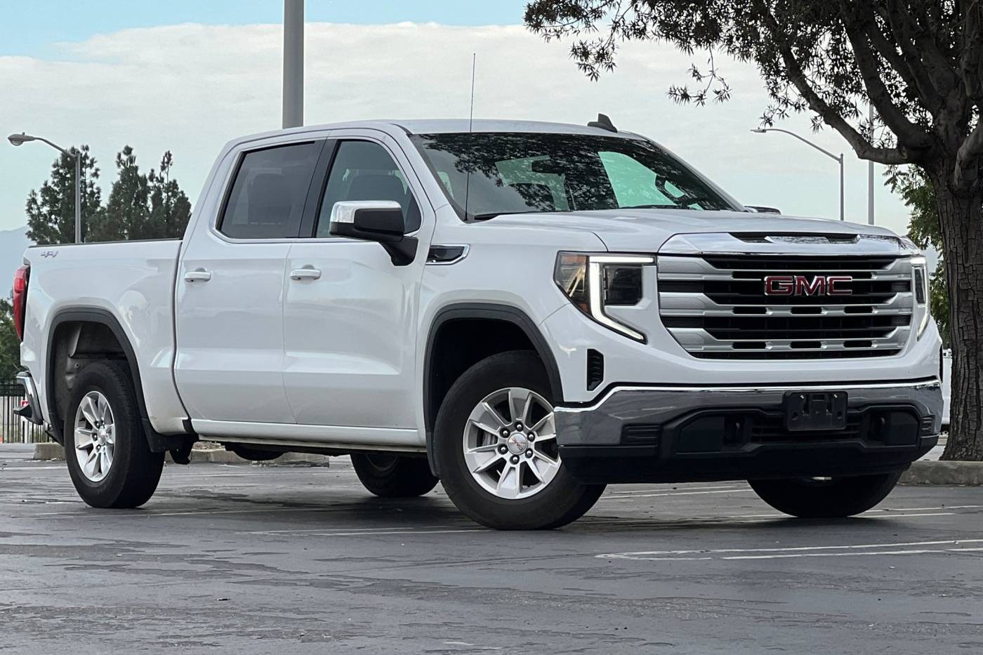 2024 GMC Sierra 1500 SLE — Pickup Truck — 32,856 mi — Dublin, CA