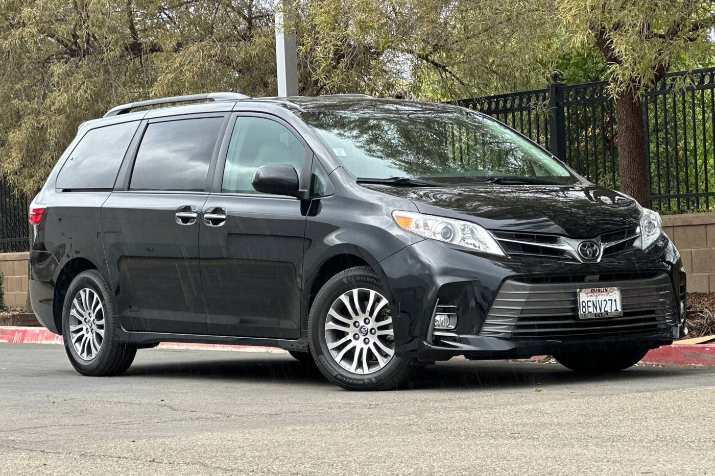 2018 Toyota Sienna XLE — Minivan — 66,312 mi — Dublin, CA