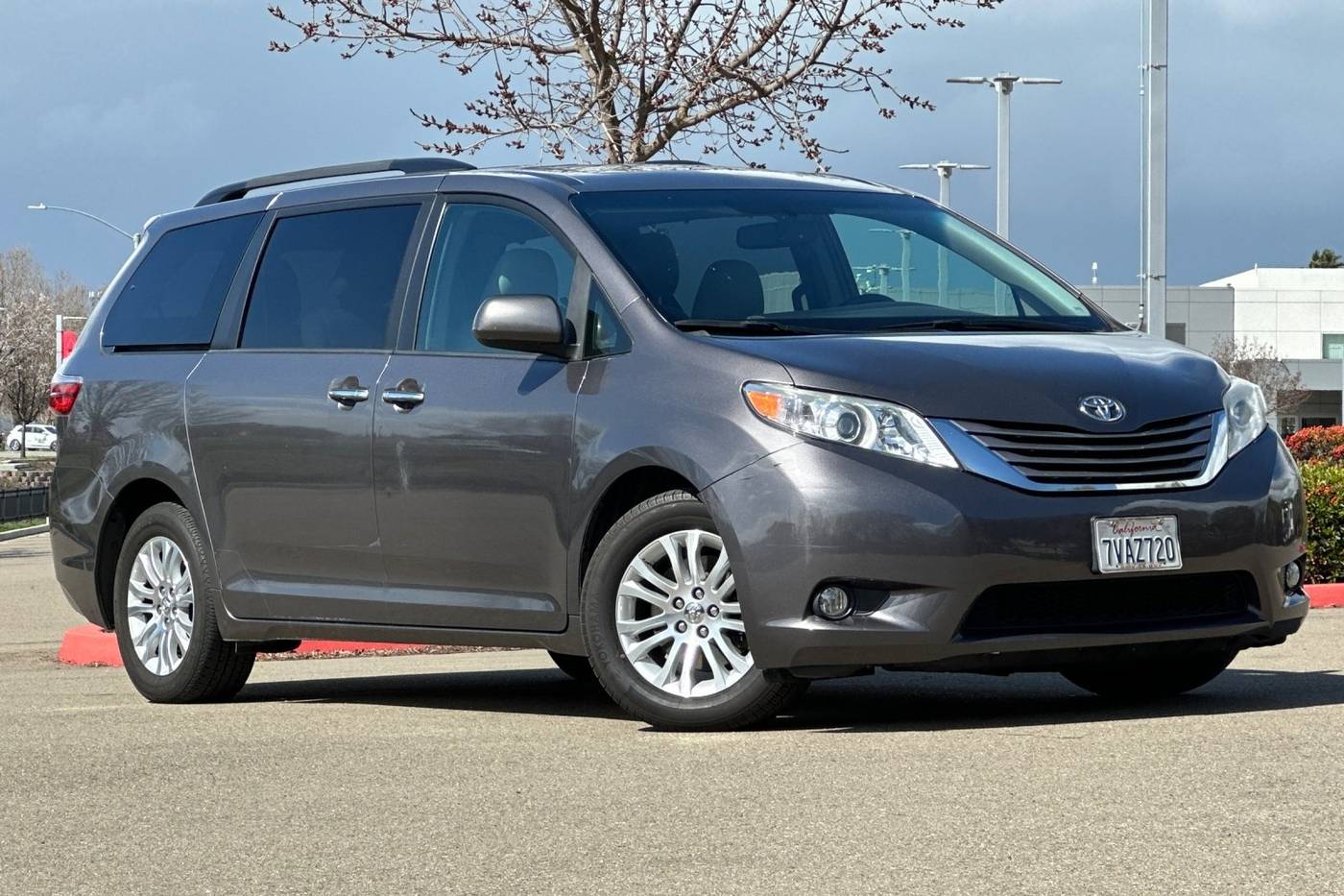 2017 Toyota Sienna XLE — Minivan — 81,449 mi — Dublin, CA
