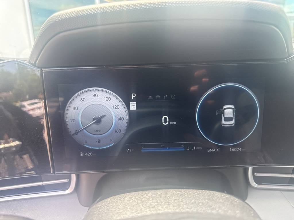 2025 Hyundai Elantra Limited — Sedan — 16,074 mi — North Charleston, SC
