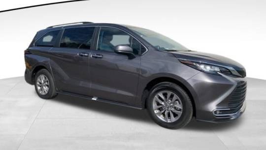 2023 Toyota Sienna XLE — Minivan — 23,569 mi — Wake Forest, NC