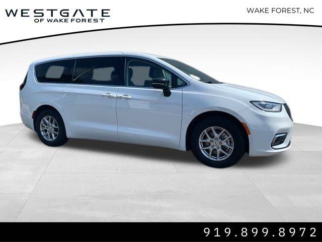 2024 Chrysler Pacifica Touring L — Minivan — 30,600 mi — Wake Forest, NC