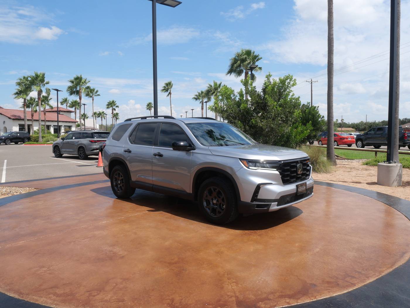 2025 Honda Pilot TrailSport — SUV — 8,612 mi — San Juan, TX