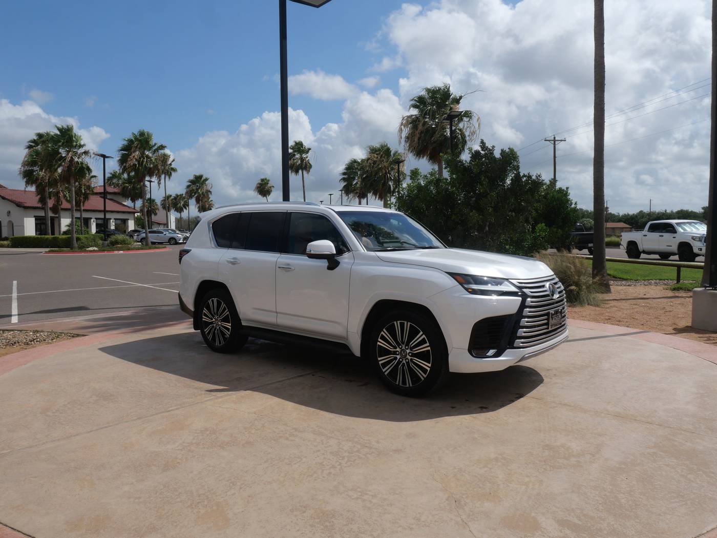 2024 Lexus LX LX 600 Luxury — SUV — 8,995 mi — San Juan, TX