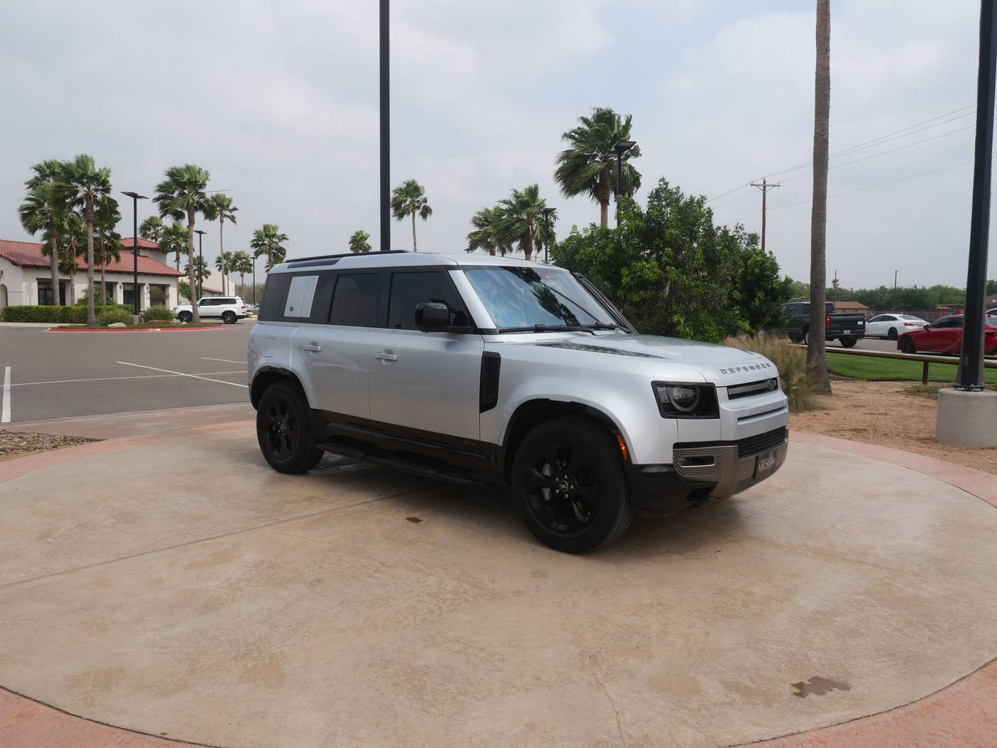 2021 Land Rover Defender X-Dynamic HSE — SUV — 41,231 mi — San Juan, TX
