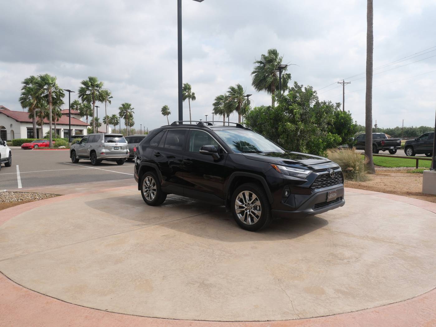 2024 Toyota RAV4 XLE Premium — SUV — 18,497 mi — San Juan, TX