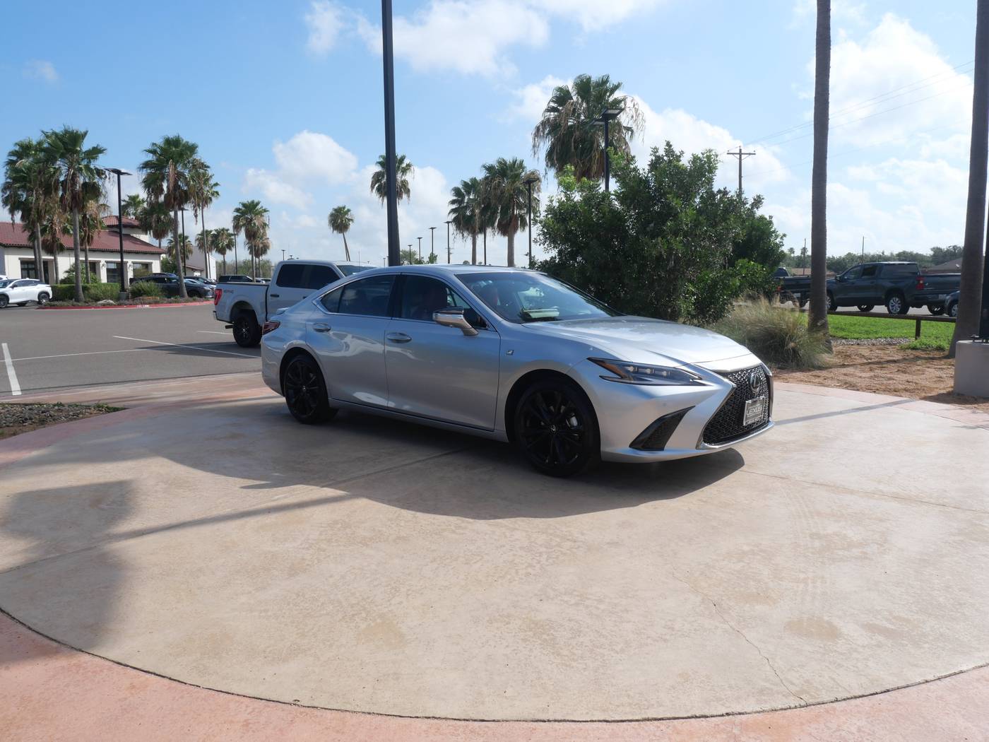 2024 Lexus ES ES 300h F SPORT — Sedan — 25,103 mi — San Juan, TX