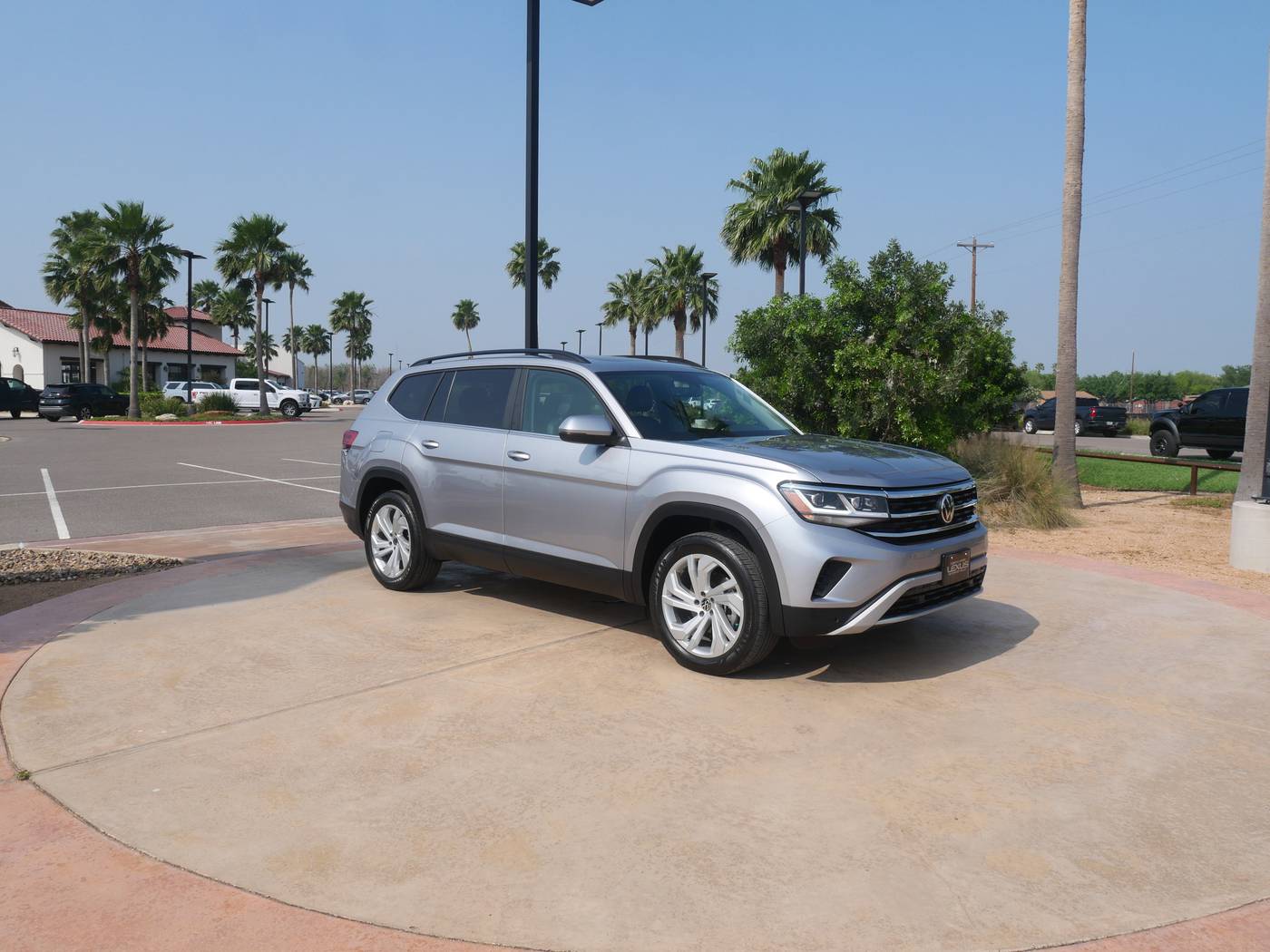 2022 Volkswagen Atlas SE with Technology — SUV — 30,623 mi — San Juan, TX