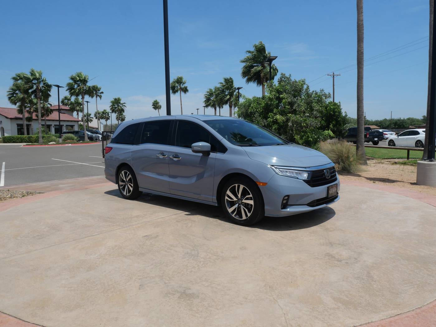 2023 Honda Odyssey Touring — Minivan — 42,024 mi — San Juan, TX