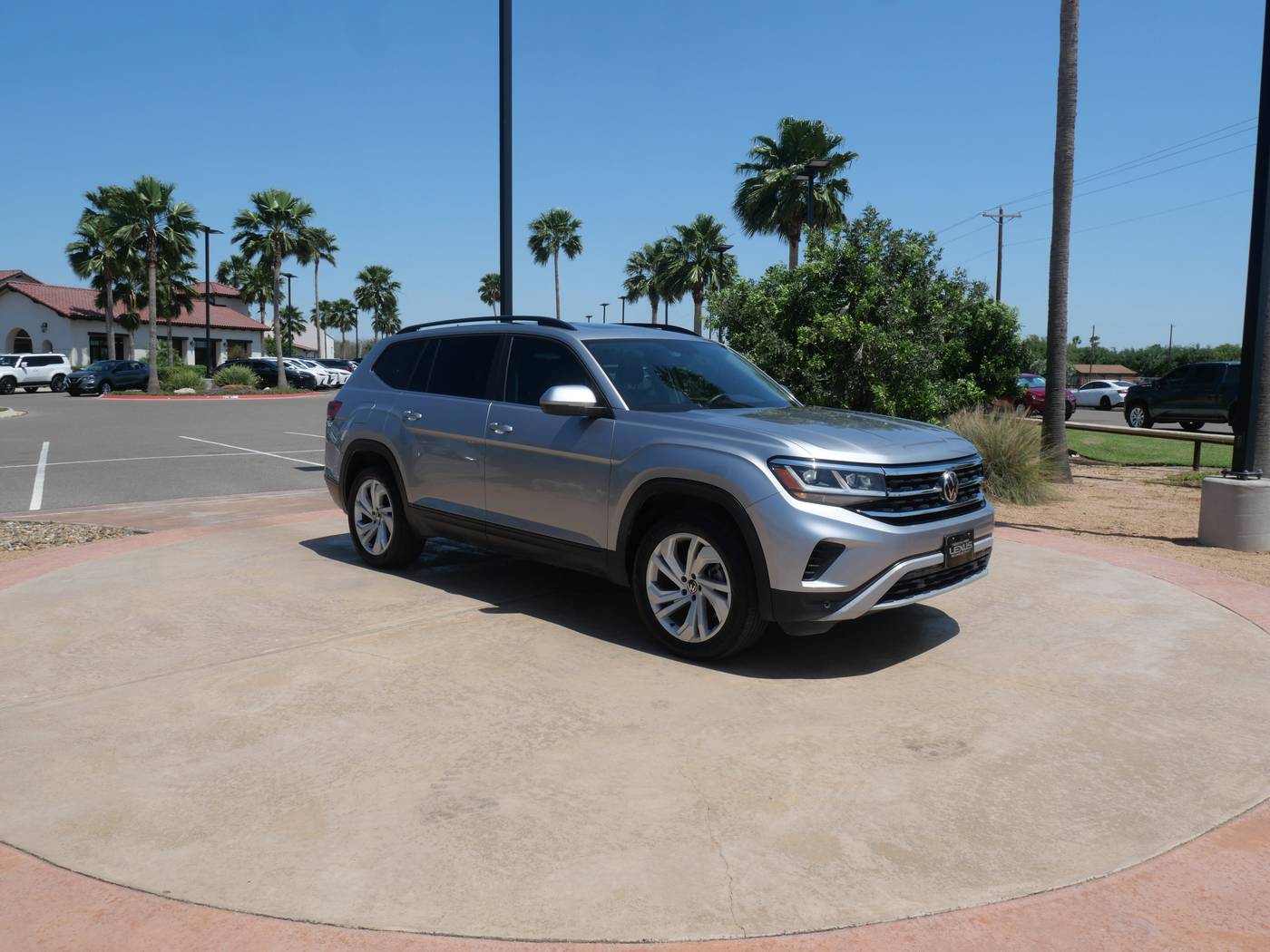 2021 Volkswagen Atlas SE with Technology — SUV — 21,827 mi — San Juan, TX