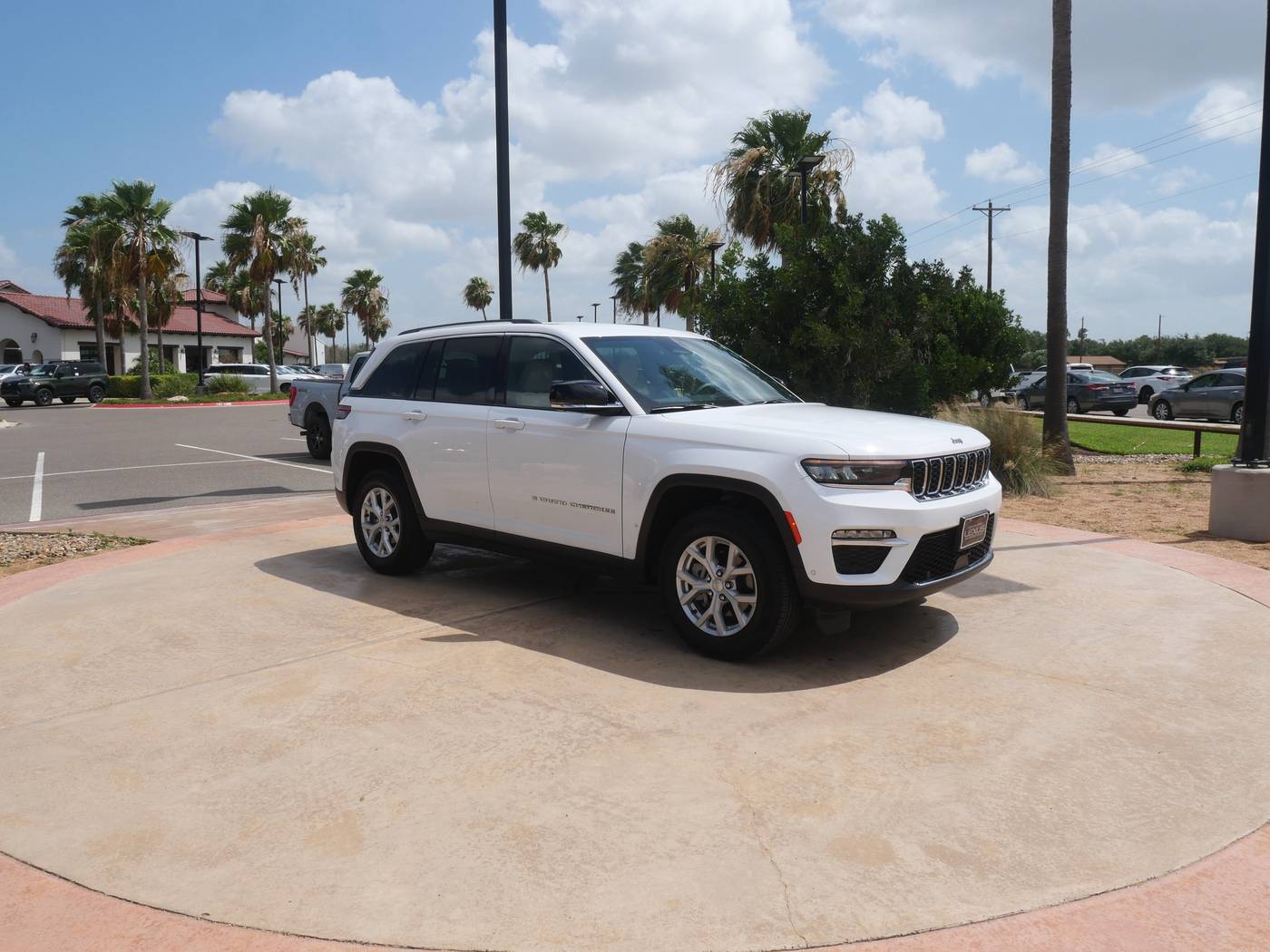 2023 Jeep Grand Cherokee Limited — SUV — 29,429 mi — San Juan, TX