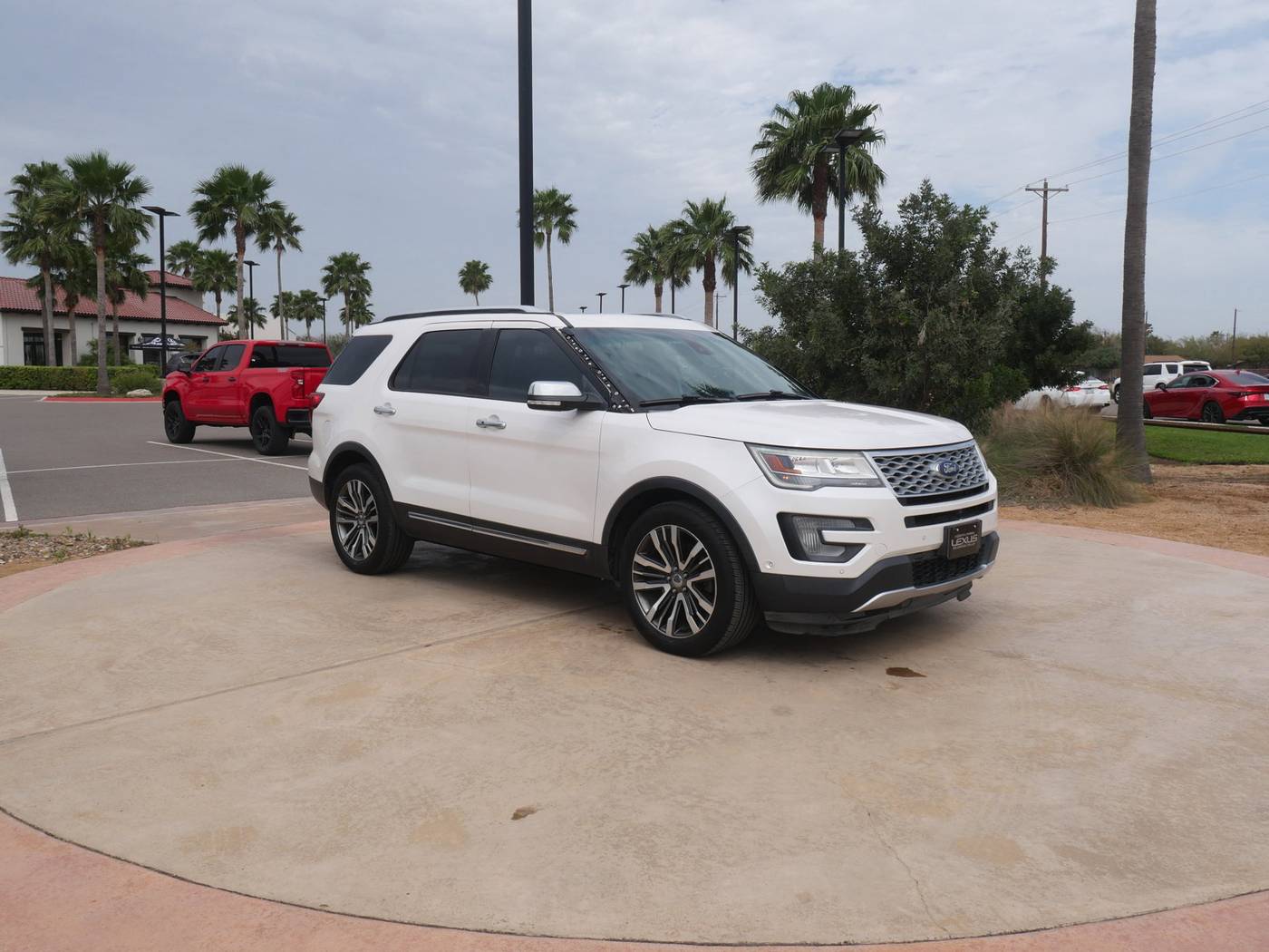 2017 Ford Explorer Platinum — SUV — 62,775 mi — San Juan, TX