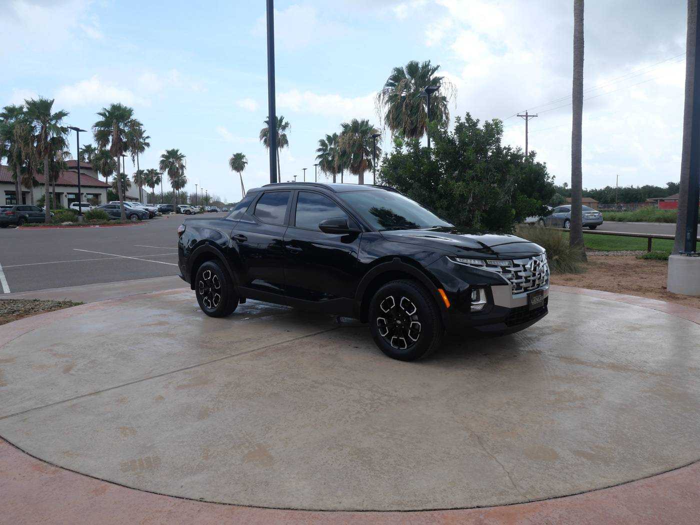2023 Hyundai Santa Cruz SEL — Pickup Truck — 46,637 mi — San Juan, TX