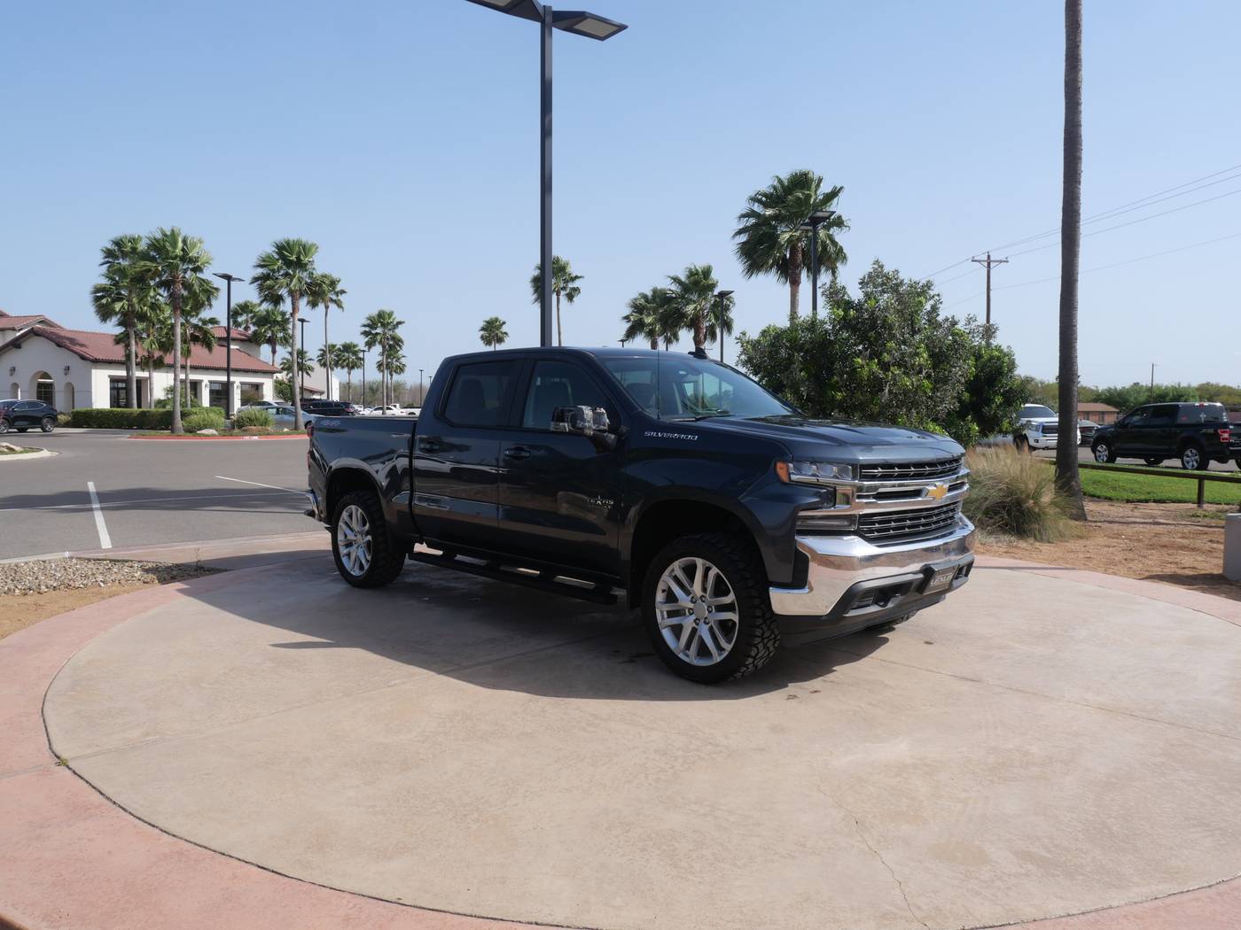 2020 Chevrolet Silverado 1500 LT — Pickup Truck — 96,041 mi — San Juan, TX