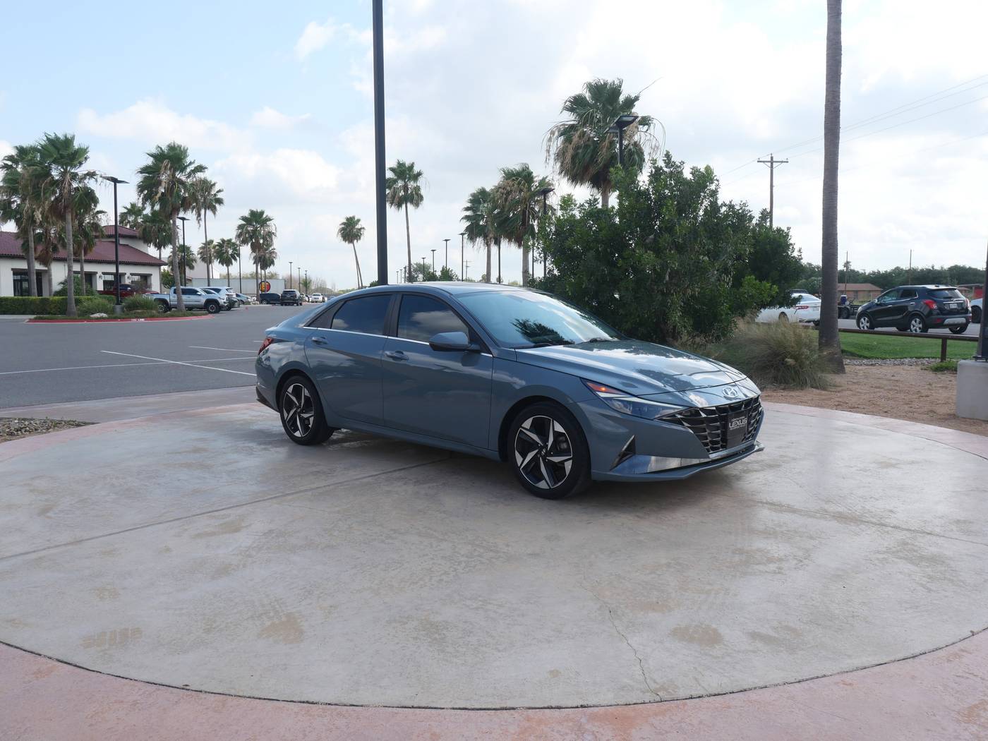 2022 Hyundai Elantra Limited — Sedan — 24,782 mi — San Juan, TX