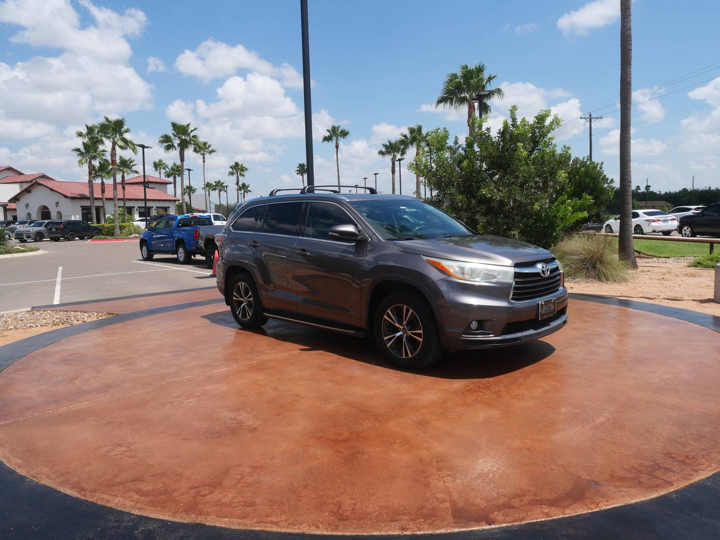 2016 Toyota Highlander XLE — SUV — 52,606 mi — San Juan, TX