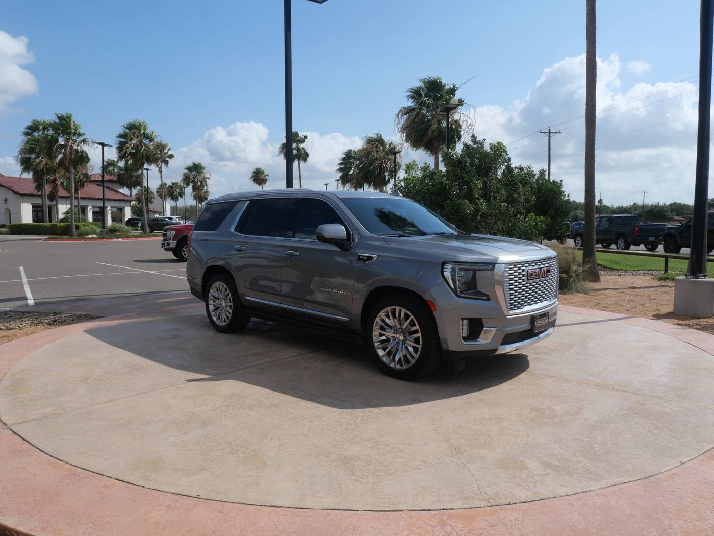 2023 GMC Yukon Denali — SUV — 26,046 mi — San Juan, TX