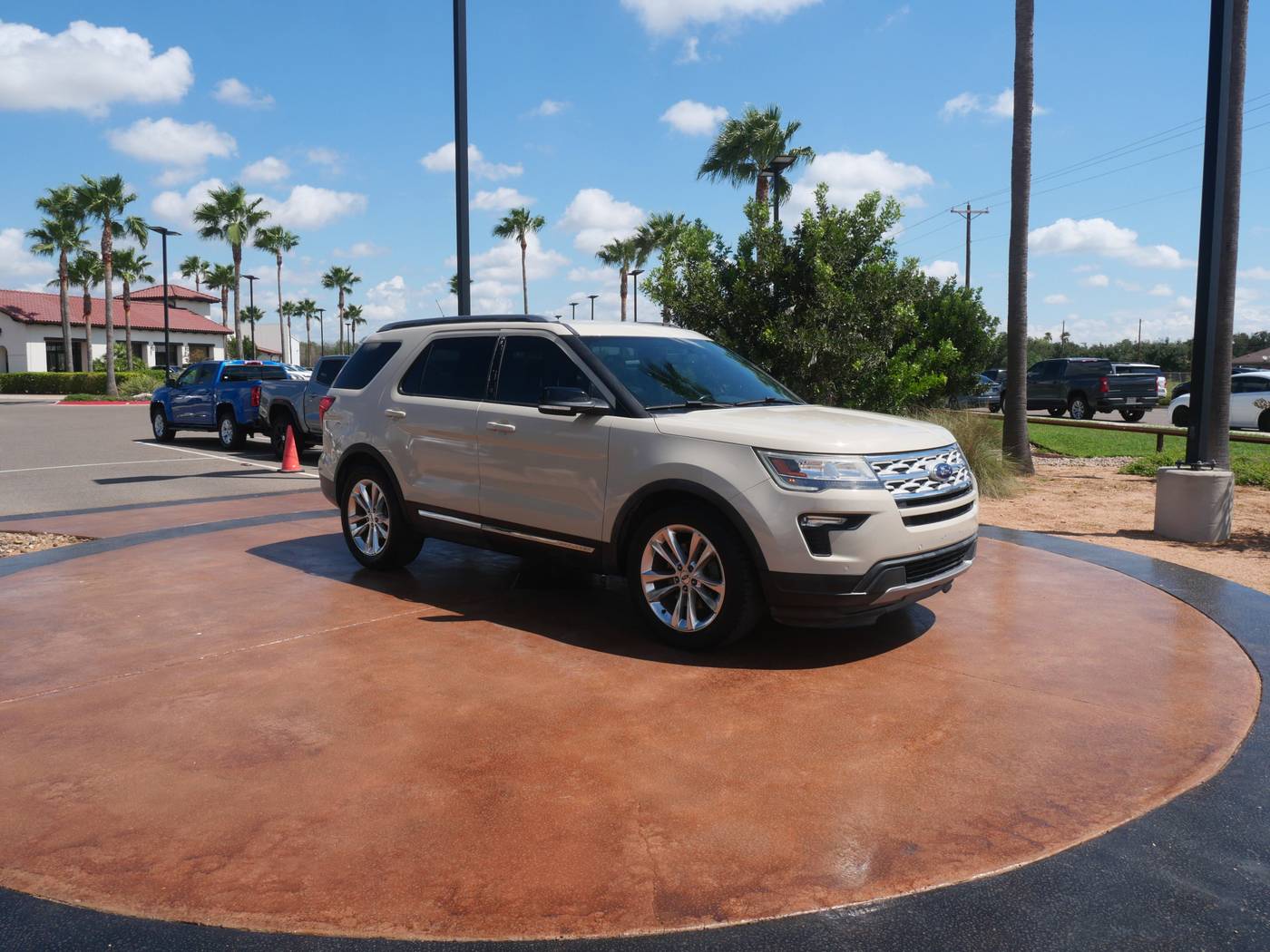 2018 Ford Explorer XLT — SUV — 77,400 mi — San Juan, TX