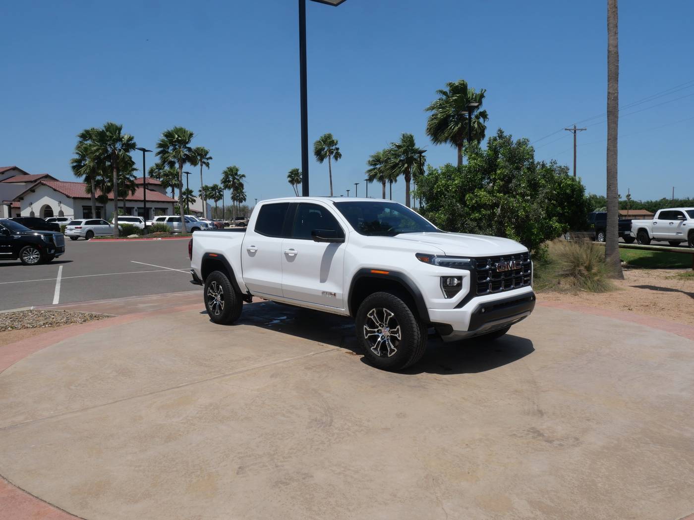 2023 GMC Canyon AT4 — Pickup Truck — 11,492 mi — San Juan, TX