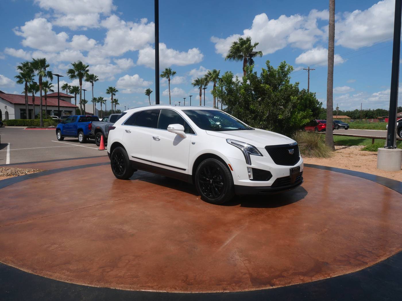 2022 Cadillac XT5 Premium Luxury — SUV — 16,348 mi — San Juan, TX