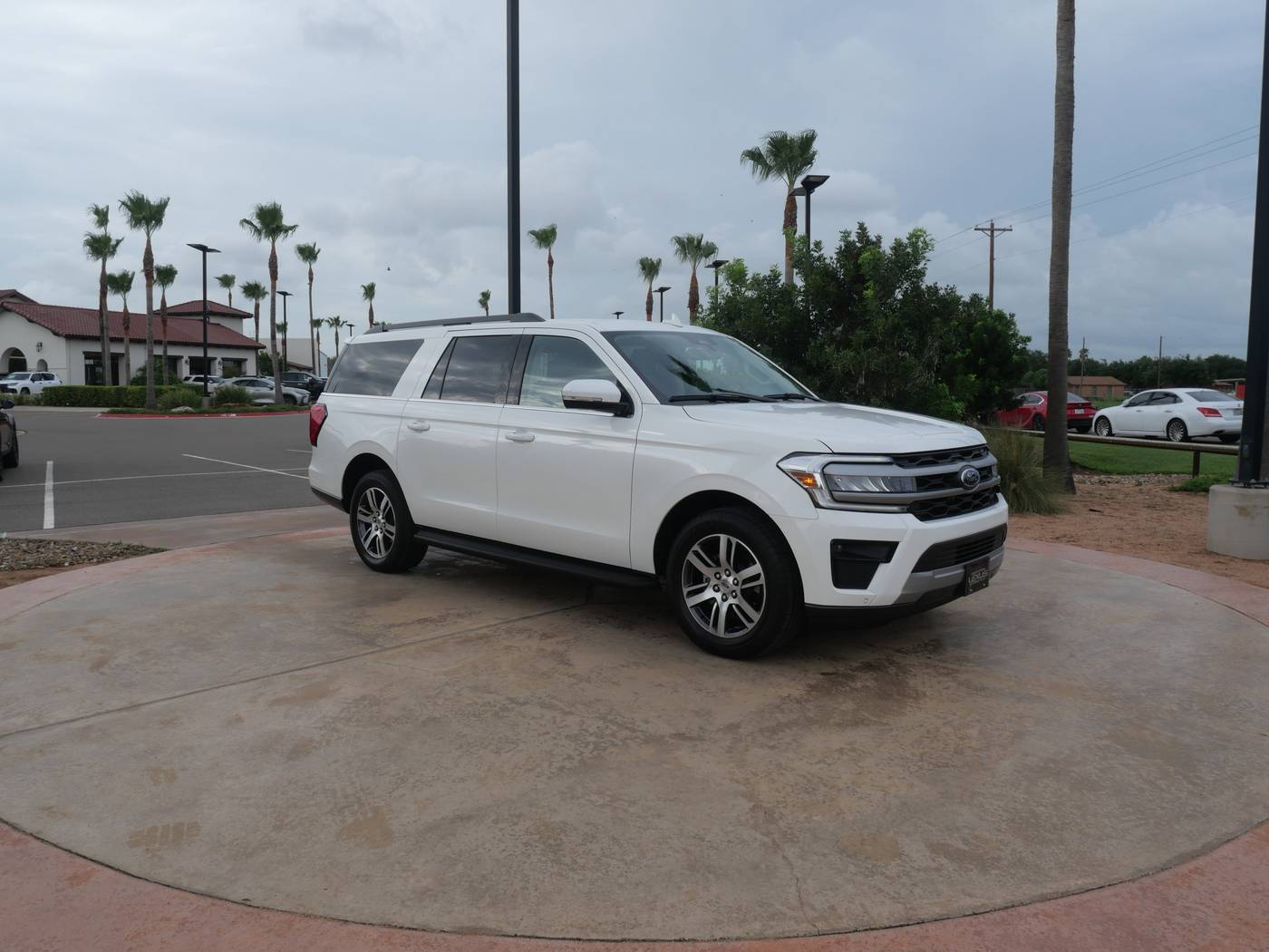 2024 Ford Expedition XLT — SUV — 4,375 mi — San Juan, TX