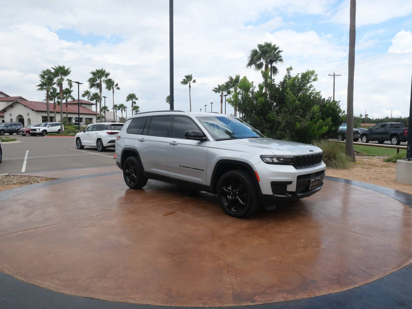 2023 Jeep Grand Cherokee Altitude — SUV — 47,980 mi — San Juan, TX